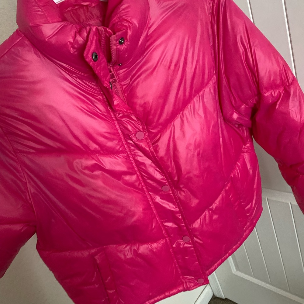 Size medium puffer jacket
